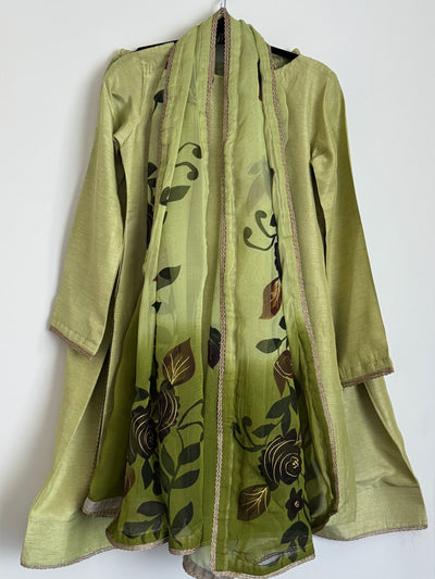 Farshi Shalwaar x Handpaint